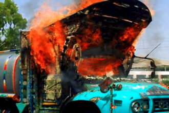 Due to the Water Tanker Association's announcement of a strike in the city, residents of Karachi may experience a severe water shortage. No water tankers will be spotted on the streets after the strike starts at 7 p.m. today. Five water tankers were burned at Jail Chowrangi, according to Badshah Khan, president of the Water Tanker Association. The association has responded to this act of aggression with extreme measures. Khan also promised that the group would use nonviolent means to address any violent incidents. Residents who depend on tankers for their water supply are likely to face serious challenges as a result of the strike, which will stop the delivery of water via these vehicles.