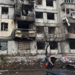 Russian missile and drone assaults on Ukraine continue as its leaders hold talks with the US on a potential peace deal