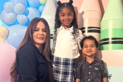 khloe-kardashian-christmas-family-true-tatum