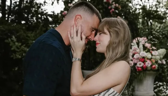 how-taylor-swift-mom-matched-her-with-travis-kelce