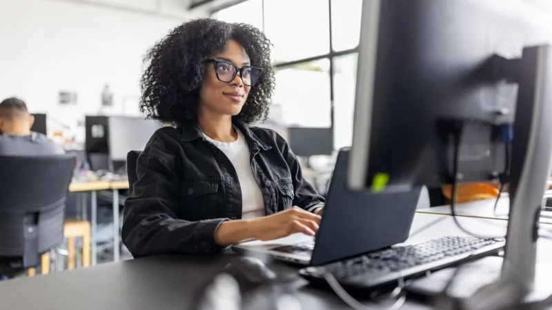 uk-youth-unemployment-rise-2025