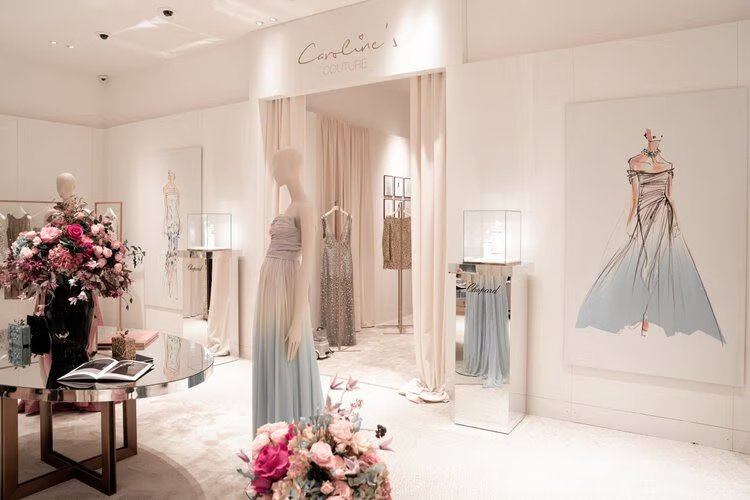 Exterior view of Chopard's Caroline’s Couture pop-up boutique in Geneva showcasing Haute Joaillerie and couture pieces