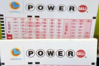 arkansas-powerball-1-8-billion-christmas-eve