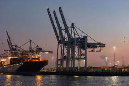 Europe suspends US trade deal