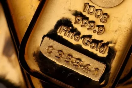 Gold Hits $5,000 Per Ounce for the First Time Amid Global Uncertainty