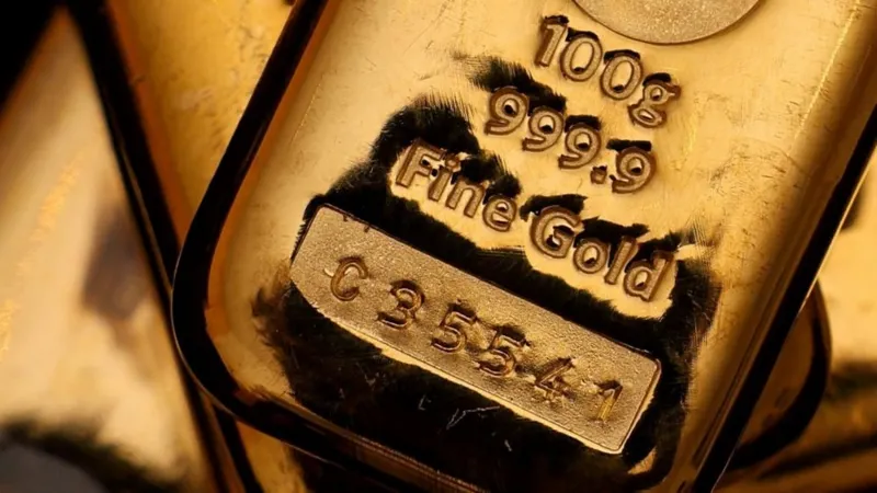 Gold Hits $5,000 Per Ounce for the First Time Amid Global Uncertainty