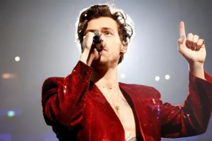 Pop superstar Harry Styles is helping struggling music venues across the UK. For his 2026 Together Together tour, he will donate £1 from every ticket sold to small venues, aiming to raise approximately £780,000 for the LIVE Trust. Tour Details and High Demand The tour includes seven cities, with six nights at London’s Wembley Stadium. Following huge demand, Styles added two extra shows. Fans are eagerly queuing for pre-sale tickets, which range from £44.10 to £466.25, with a £2.95 handling fee per order. This pricing is higher than his 2023 Wembley shows, reflecting the rising cost of stadium events. In New York, Styles will perform 30 nights at Madison Square Garden. Despite ticket prices, the tour remains one of the most anticipated music events of the year. His shows coincide with the release of his fourth album, Kiss All The Time, Disco Occasionally, on 6 March. Supporting Grassroots Music Styles is following in the footsteps of artists like Coldplay, Ed Sheeran, Lorde, and Radiohead, who have also contributed to small music venues. The LIVE Trust works to protect grassroots venues that are struggling financially. Recent reports show that over half of UK small venues fail to make a profit, and since 2023, more than 150 have permanently closed. "I wouldn’t be where I am today without the gigs I played around the North East and beyond when I was starting out," Styles said. "These venues are legendary, but they are struggling." The Music Venue Trust praised Styles’ contribution, noting that even a £1 levy per ticket can provide long-term support for the live music ecosystem. Culture Minister Ian Murray has expressed support for the initiative, aiming for at least 50% of stadium and arena tickets in 2026 to adopt a similar levy. Levy Impact and Future Plans Although no funds have been distributed yet, the first phase of funding will soon be announced. Beneficiaries will include venues, artists, and independent promoters. Last year, 8.8% of tickets for UK arena and stadium shows included a version of this "grassroots levy," which continues to grow in popularity. Styles’ Upcoming Highlights Alongside his tour, Styles will present at the Grammy Awards this weekend in Los Angeles. He won Album of the Year at the 2023 ceremony for his third record, Harry’s House. Fans have expressed mixed reactions to ticket prices, with some noting that top-tier seats now cost £140 more than last time. Despite this, the focus remains on Styles’ efforts to give back to the music community that supported his early career.