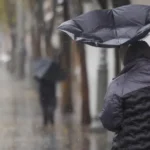 How to stay safe during a storm and what to do in a power cut