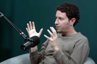 OpenEvidence, the “ChatGPT for doctors,” hits $12B valuation with $250M funding, helping physicians make smarter clinical decisions.