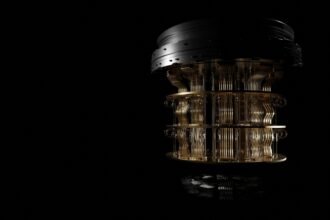 A Josephson junction using just one superconductor could simplify quantum computing and make future devices more reliable and efficient.