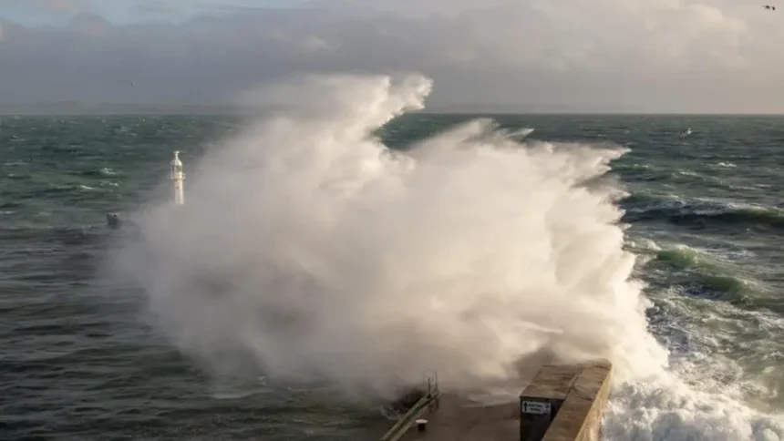UK Faces Strong Winds and Heavy Rain as Storm Chandra Approaches