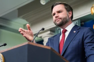 VP Vance plans Minneapolis visit to calm tensions, urges cooperation with ICE, and criticizes local officials and protesters.