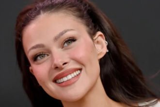 Who is Brooklyns wife, Nicola Peltz Beckham