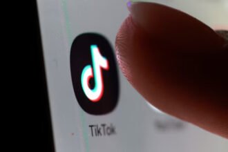 A Canadian federal court has overturned a government order to shut down TikTok’s operations, allowing the app to continue operating for now.