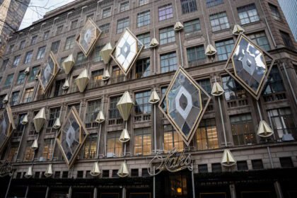Big luxury brands push for early payouts in Saks bankruptcy critical vendor talks