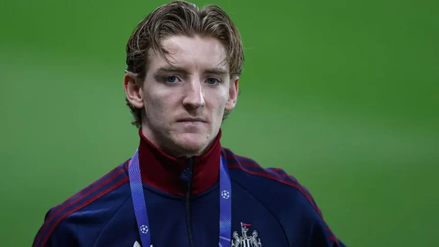 Chelsea and PSG to Face Real Madrid in the Last 16 of Champions League Premier League clubs have been thrown into some major clashes by the Champions League draw. Chelsea takes on the holders Paris Saint-Germain while Manchester City faces Real Madrid. The knockout round will not feature any English teams. This draw will see some intense European competition across the board. Chelsea Set for PSG Showdown The meeting between Chelsea and PSG brought back the memories of the FIFA Club World Cup Final from last year. In New Jersey, the Blues beat PSG 3 to 0. The stakes have been raised. David Barnard, Chelsea's Director of Football, admitted that the task will be difficult. He made it very clear, however, that his team is confident. The focus is on one game at a time, he said. PSG will be the defending champions. Chelsea has already proven that they are capable of competing at the top level. Man City and Real Madrid renew rivalry Manchester City and Real Madrid will again face off. It is the fifth consecutive season in which the two teams have met at the knockout stages. City beat Madrid in the December league stage. This win was a new chapter in their rivalry that has been intensifying since 2022. Hugo Viana, City's director for football, described this match as an event in and of itself. The margins could be even closer because both teams are familiar with each other. Arsenal, Newcastle United, Liverpool, and Tottenham learn their fate Arsenal, the Premier League's leaders, will play Bayer Leverkusen. This is a tough draw with one of Germany’s best sides. Newcastle United takes on Barcelona. Newcastle United will be hosting the first leg of this match at their home stadium, giving them an advantage. Liverpool meet Galatasaray. Liverpool's ambassador Ian Rush thinks the atmosphere at Anfield will be decisive in the second leg. Tottenham Hotspur will face Atletico Madrid on Saturday in a battle that promises to be tactical. Important Dates for Quarter-Final Clashes The matches will be played on the 10th and 11th of March. On 17 and 18 march, the return matches are scheduled. The quarter-finals will be held if both Newcastle and Tottenham advance. Chelsea and Liverpool may also meet in the quarter-finals. Finale will be held at Puskas Arena in Budapest on 30th May.