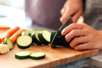 Intermittent fasting may make little difference to weight loss, review finds