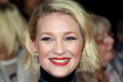 Joanna Page Remembers Mortifying Moment with Johnny Depp Gavin and Stacey star Joanna Page recently opened up about a hilariously embarrassing moment with Johnny Depp on the podcast Happy Place, hosted by Fearne Cotton. Even though the incident happened over 25 years ago, the 48-year-old actor says she still cringes when she thinks about it. On the Set of From Hell Page was recalling her experience working on the 2001 film From Hell, based on the infamous Jack the Ripper murders. She played Ann Cook, a prostitute, and had a particularly intense scene where her character had just undergone a lobotomy. To get into character, she wore a bald cap and white contact lenses. While squatting on the floor during the scene, she accidentally passed gas in front of Depp, who played lead investigator Fredrick Abberline. A Silent but Deadly Moment "It was a silent but deadly fart," Page admitted. Depp immediately reacted, saying, "Oh my god, who’s farted?" Mortified, Page didn’t confess right away. Instead, she looked around and jokingly asked, "Oh, who’s done that?" She laughed at herself, admitting she should have simply said, "Me! I’m acting like I’ve had a lobotomy, sorry guys, I’ve just farted." Balancing Career and Parenthood During the podcast, Page also discussed the challenges of balancing her busy acting career with raising her family. Despite the years, her memories of working in Hollywood remain vivid—especially the more awkward moments