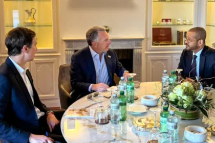 US and Iran hold talks seen as crucial to prevent conflict