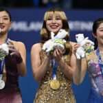 USA superstar Liu wins womens skating Olympic gold (2)