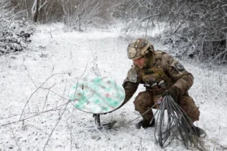 Ukraine Praises Musk as Starlink Restrictions Curb Russian Drone Attacks