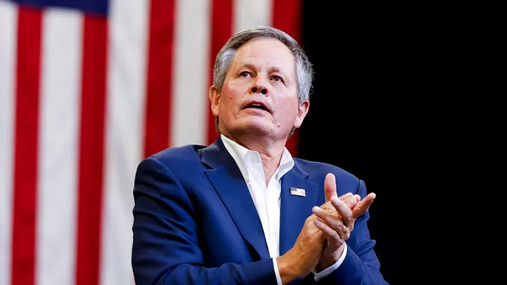 Chinese e-cigarettes could be used for spying on Americans and money laundering, according to Senate Republicans.