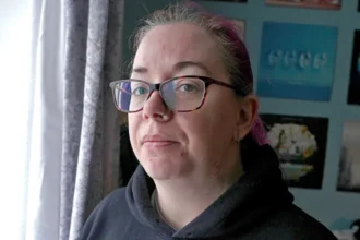 Patients say that dopamine antagonist drugs are linked to gambling and other addictions. Patients in the UK report that medication prescribed to treat movement disorders led them into serious addictions such as gambling, sexual behavior, or compulsive buying. They claim that their doctors did not warn them of these dangers. Over 250 other people have told similar tales. These include police officers, nurses and doctors as well as a director of risk at a bank. The majority of them say that they did not have a history of addiction before beginning treatment. The Story of One Woman Who Lost PS30,000 Emma developed Restless Legs Syndrome during pregnancy. Ropinirole is a GSK dopamine-agonist that was prescribed by doctors. She began spending money and gambling excessively within months. The urges were uncontrollable, she says. She says, "It felt like I was being controlled by something." She lost more than PS30,000 in a single year. Her husband only found out about the link when he looked up her medications online. She claims that when she went to her GP with her gambling problem and medication usage, the doctor didn't make the connection. Emma asked later to alter her prescription. The financial damage was already done. She claims that it will take many years for her to pay off the debt. What are dopamine antagonists? These drugs are used to treat Parkinson's and Restless Legs Syndrome. These drugs stimulate dopamine production in the brain. Dopamine is a neurotransmitter that helps to control the movement of the body, as well as driving motivation and rewards. Some people become impulsive when dopamine levels increase too high. One in six Parkinson's sufferers who take these drugs have some sort of impulsive disorder. This side effect is very common. Many patients claim that the leaflets don't clearly describe how serious or specific this behavior can get. Some warning leaflets refer to impulse control issues in general but don't describe extreme gambling or pornography as addictions. Life, marriages and careers are affected Patients report devastating consequences. Patients report devastating consequences. Others began to invest recklessly. Some people began to make reckless investments. After starting this medication, several older women claim that their husbands began to be sexually aggressive. Families often did not know that the medication was responsible for the personality shifts. One reported incident involved a father who stole PS600,000.00 from his clients in order to pay for antiques and sex. Financial and emotional consequences led to a tragedy in the family. Increased pressure on regulators The prescription rate in England has not decreased, despite the fact that dopamine-agonists no longer represent a first-choice treatment for Restless Legs Syndrome. The UK Drug Regulator has been asked by lawmakers to examine whether the current warnings are too harsh. The patients want more clarity. Early information, say many, could have helped them save their relationships, finances and mental health.