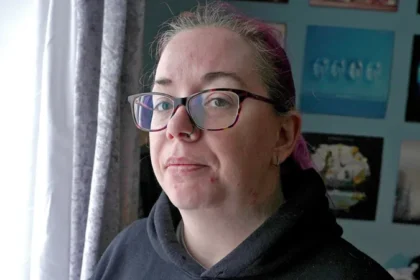 Patients say that dopamine antagonist drugs are linked to gambling and other addictions. Patients in the UK report that medication prescribed to treat movement disorders led them into serious addictions such as gambling, sexual behavior, or compulsive buying. They claim that their doctors did not warn them of these dangers. Over 250 other people have told similar tales. These include police officers, nurses and doctors as well as a director of risk at a bank. The majority of them say that they did not have a history of addiction before beginning treatment. The Story of One Woman Who Lost PS30,000 Emma developed Restless Legs Syndrome during pregnancy. Ropinirole is a GSK dopamine-agonist that was prescribed by doctors. She began spending money and gambling excessively within months. The urges were uncontrollable, she says. She says, "It felt like I was being controlled by something." She lost more than PS30,000 in a single year. Her husband only found out about the link when he looked up her medications online. She claims that when she went to her GP with her gambling problem and medication usage, the doctor didn't make the connection. Emma asked later to alter her prescription. The financial damage was already done. She claims that it will take many years for her to pay off the debt. What are dopamine antagonists? These drugs are used to treat Parkinson's and Restless Legs Syndrome. These drugs stimulate dopamine production in the brain. Dopamine is a neurotransmitter that helps to control the movement of the body, as well as driving motivation and rewards. Some people become impulsive when dopamine levels increase too high. One in six Parkinson's sufferers who take these drugs have some sort of impulsive disorder. This side effect is very common. Many patients claim that the leaflets don't clearly describe how serious or specific this behavior can get. Some warning leaflets refer to impulse control issues in general but don't describe extreme gambling or pornography as addictions. Life, marriages and careers are affected Patients report devastating consequences. Patients report devastating consequences. Others began to invest recklessly. Some people began to make reckless investments. After starting this medication, several older women claim that their husbands began to be sexually aggressive. Families often did not know that the medication was responsible for the personality shifts. One reported incident involved a father who stole PS600,000.00 from his clients in order to pay for antiques and sex. Financial and emotional consequences led to a tragedy in the family. Increased pressure on regulators The prescription rate in England has not decreased, despite the fact that dopamine-agonists no longer represent a first-choice treatment for Restless Legs Syndrome. The UK Drug Regulator has been asked by lawmakers to examine whether the current warnings are too harsh. The patients want more clarity. Early information, say many, could have helped them save their relationships, finances and mental health.