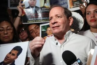Juan Pablo Guanipa speaking to supporters in Caracas before being seized again
