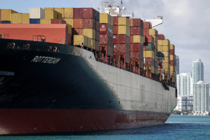 Chart showing U.S. trade deficit trends in 2025 amid Trump tariffs