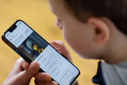 Austria Moves Toward Social Media Ban for Children Under 14 Government Push to Protect Children Online Austria has announced plans to restrict social media use for children under the age of 14. The proposal comes after growing concerns about the impact of digital platforms on young users, especially related to mental health and addictive behavior. The plan is still under discussion, and authorities have not yet confirmed how or when it will be enforced. Vice-Chancellor Andreas Babler said the government must act to protect children from harmful online experiences. He compared social media risks to substances like alcohol and tobacco, arguing that digital platforms also need strict rules to safeguard minors. According to him, children should be shielded from addictive algorithms that influence their behavior and well-being. Growing Global Trend of Restrictions Austria is not acting alone. Several countries are exploring or implementing similar measures. Australia has already introduced a ban for users under 16, while France has approved restrictions for those under 15. Other nations, including the UK, Spain, Denmark, Greece, and Ireland, are considering age limits ranging from under 15 to under 16. These moves reflect increasing global concern about how social media affects young people. Lawmakers argue that platforms expose children to harmful content and addictive design features. They also highlight the need for stronger digital protections, similar to those used in traditional media and other industries. Debate Around Age Verification and Enforcement One of the main challenges in enforcing such a ban is age verification. Austrian officials are discussing technical systems to confirm user age. They may use a broader European solution if available, or develop a national system if needed. Critics of social media companies point out that although platforms claim to restrict users under 13, enforcement is often weak. This raises questions about how effective any new restrictions will be unless strict verification methods are applied. Political Support and Public Opinion The proposal has received support within Austria’s coalition government. Leaders from different parties have emphasized the importance of guiding children toward responsible digital use. Education Minister Christoph Wiederkehr stressed that social media must be used carefully, especially by young users. Political analysts suggest that such measures are popular with the public, particularly among parents. The issue also gives politicians an opportunity to show action in areas that directly affect families, even as other challenges remain in the economy and public services. Wider Reforms Alongside the Ban The social media proposal is part of broader reforms in Austria’s education system. These changes include increased focus on subjects like democracy and artificial intelligence, along with adjustments to traditional coursework such as reducing Latin lessons.