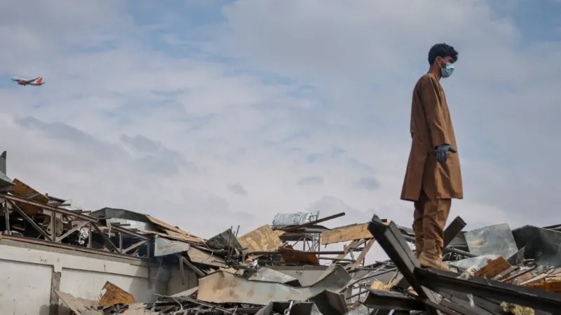 Meta Description: Over 100 killed in a Pakistani air strike on a Kabul drug rehabilitation centre. UN calls for investigation and de-escalation amid rising Afghanistan-Pakistan tensions.