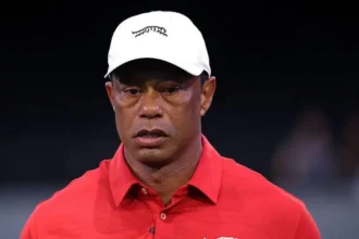 Tiger Woods crash: what happened? Tiger Woods got into an accident in Florida which quickly became a legal issue. The police arrested Tiger Woods on suspicion of drunk driving, property damage charges and refusal to take a legal test. The Police's View of the Scene Woods was described by officers as being unsteady and moving very slowly. Woods was heavily sweating and appeared to have dilated pupillary signs. He was also not always steady on his feet and seemed to be confused. Later, the police reported that they found two Hydrocodone tablets in his pockets. It is often prescribed to treat pain after an injury. Woods said Woods admitted to officers that he took some prescribed medication in the morning. Woods also said that while driving he had been distracted by his cellphone and didn't notice when the vehicle in front was slowing down. He failed a breathalyzer test but refused a urine sample, which could have tested for additional substances. Arrests and charges Woods, who was involved in the accident, was arrested and detained for several hours. He then released him on bail. Woods was charged with driving while under the influence of alcohol, property damage and refusal to submit to a legal test. Background in Health and Medicine Woods underwent several major surgeries, including back and leg procedures. Woods has recently been recovering from surgeries and injuries that have required him to manage pain. The context of the incident helps to explain his possible prescription medications.