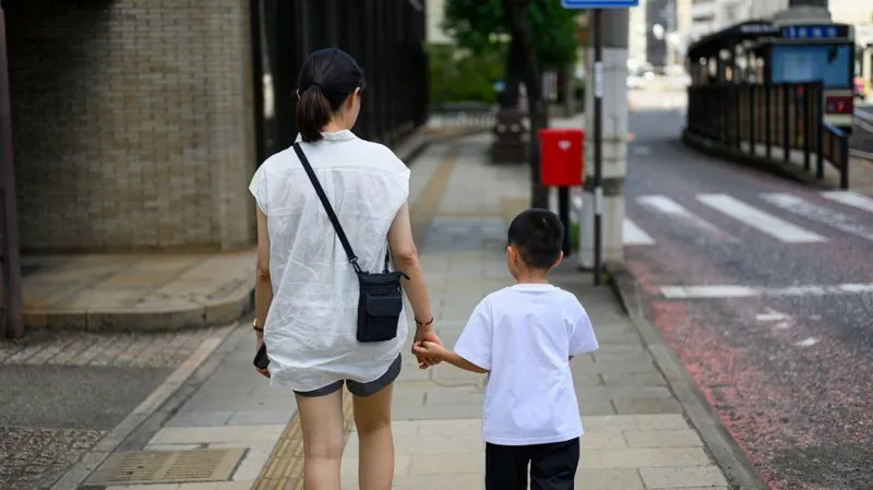 Divorced couples in Japan can now share custody of their children