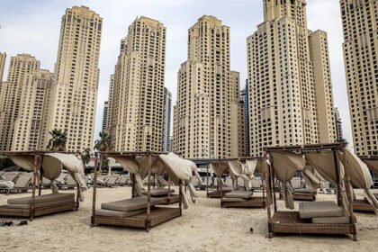 Dubais tourism industry reels from brutal impact of war