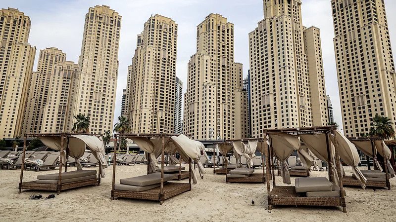 Dubais tourism industry reels from brutal impact of war