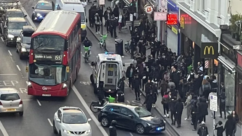 Clapham High Street Teen Disturbances Lead to Arrests and Police Action