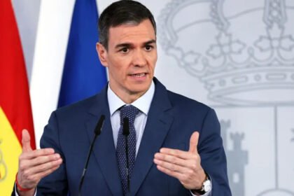 NATO Rules Out Expelling Members Amid US-Spain Tensions Over Iran War No Legal Path to Suspend NATO Members NATO has made it clear that its founding treaty does not allow any member to be suspended or removed. This statement came after reports claimed the United States was considering action against Spain due to its position on the Iran conflict. A NATO official confirmed that the alliance has no legal mechanism to expel or suspend any country. This clarification directly challenges the speculation about possible punitive steps. US Frustration With Allies Grows Reports suggested that a Pentagon email discussed ways to respond to allies that did not support the US campaign against Iran. The same message also raised questions about reviewing the US stance on the United Kingdom’s claim to the Falkland Islands. US President Donald Trump has repeatedly criticized NATO allies. He believes they are not contributing enough, especially after recent military actions involving Iran. Spain Rejects Claims and Stands Firm Spain strongly denied the reports. Prime Minister Pedro Sánchez said decisions are based on official policies, not internal emails. He stressed that Spain supports cooperation with allies but only within international law. Spain has also refused to allow US forces to use its air bases for attacks on Iran. This includes key locations like Naval Station Rota and Morón Air Base. UK Takes a Measured Approach The United Kingdom has taken a different path. It allowed the US to use its bases for strikes targeting Iranian positions. British aircraft have also joined missions to intercept Iranian drones. However, Prime Minister Keir Starmer made it clear that deeper involvement in the conflict is not in the country’s best interest. Strait of Hormuz Remains a Key Concern The Strait of Hormuz continues to be a critical global shipping route. Iran’s restrictions in the area have raised concerns worldwide. Several European countries, including the UK and France, have said they are ready to help secure the route. However, this support depends on a ceasefire or the end of the conflict. US Calls for Greater European Action US Defense Secretary Pete Hegseth openly criticized European allies. He said Europe relies heavily on the Strait of Hormuz and should take more responsibility. He added that the era of depending on US protection is coming to an end. According to him, allies must move beyond discussions and take real action.