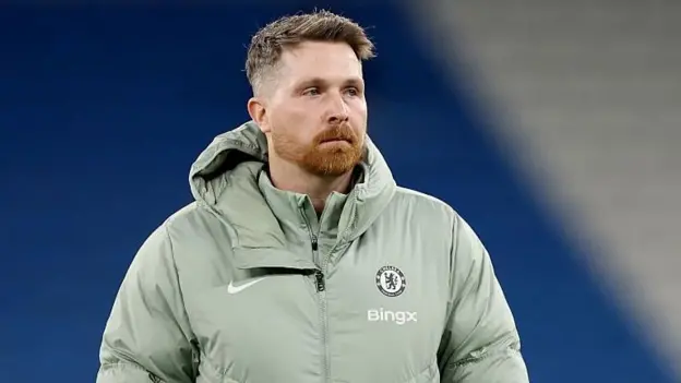 Chelsea sack Liam Rosenior after a poor run of results, including five straight defeats without scoring. Full details, stats, and possible replacements.