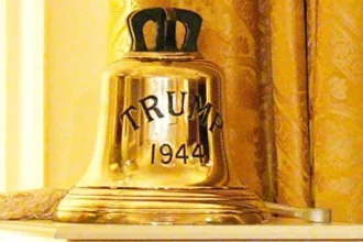 King Charles’ US Visit: Can It Really Reset UK-US Relations? The recent US visit by King Charles drew attention for its warm tone, strong symbolism, and carefully crafted diplomacy. The speeches were well received, the atmosphere felt positive, and the ceremonial moments made headlines. But an important question remains. Will this visit lead to a real shift in UK-US relations, or was it mostly symbolic? A Visit Meant to Ease Tensions Before the King arrived, UK officials had realistic expectations. They knew this trip would not fix deep political disagreements overnight. Issues like Iran, NATO, Ukraine, trade policies, and ongoing tensions with President Donald Trump remain complex and unresolved. Instead of expecting major policy breakthroughs, diplomats focused on something more practical. They hoped the visit would soften the tone between the two nations. Lowering political tension was seen as a meaningful first step. The King’s Role as a Diplomatic Bridge King Charles played his role carefully. He avoided political confrontation and focused on unity. Through his speeches, he praised the United States, its people, and its values. His words were thoughtful and well balanced. His approach reflected what many diplomats expected. He acted as a stabilizing figure. Rather than pushing policy, he created space for better communication. This kind of soft diplomacy often works behind the scenes, but it can still shape future discussions. Symbolism That Sent a Message One of the most talked-about moments was the King’s gift to President Trump. The presentation of an “HMS Trump” ship bell stood out as a clever and symbolic gesture. It showed respect while also strengthening personal rapport. In his speeches, the King also highlighted shared values between the UK and the US. He described both nations as diverse, vibrant, and free societies. He reminded Americans of their historical roots and common identity. This message aimed to bring people together during a time of political division. Positive Reaction from US Leaders The response from American politicians was largely positive. Senator Lindsey Graham described the King’s speech as uplifting. He said it helped improve morale among lawmakers. Interestingly, he also pointed out that it felt unusual for unity to come from a British monarch. Still, the impact was clear. The King’s presence created a moment of reflection and connection. Can Tone Lead to Real Change? While the visit succeeded in improving the atmosphere, its long term impact remains uncertain. Diplomatic tone matters, but it does not replace policy decisions. Real progress will depend on how both governments handle ongoing issues. That said, the visit may have opened the door for more constructive dialogue. By easing tensions, it created a better environment for future negotiations.