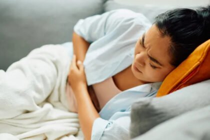 Early detection hopes grow for endometriosis with new scan method A long wait for diagnosis Endometriosis affects around one in ten women in the United Kingdom. It is a painful condition where tissue similar to the womb lining grows in other parts of the body. Many women face a long delay before getting a clear diagnosis. On average, it can take about nine years. During this time, symptoms often continue without explanation. Common symptoms include heavy menstrual bleeding, severe period pain, tiredness, and pain in the stomach, lower back, or pelvic region. These signs are often confused with other health problems. New scan technique shows promise Researchers at Oxford University have tested a new imaging approach that could help detect endometriosis earlier. The method combines detailed CT scans with a special molecular tracer. This tracer helps highlight early signs of the condition that standard scans usually miss. Doctors currently rely on ultrasound and MRI scans in many cases. However, these tests often fail to detect early stages of endometriosis. They are more effective when the disease is already advanced. Dr Tatjana Gibbons, who led the research, explained that many patients are told their scans are normal even when symptoms continue. She noted that earlier detection could help people make better decisions about their health and future. Impact on patients and real life experience For many women, the path to diagnosis is difficult and frustrating. Gabriella Pearson, co founder of the Menstrual Health Project, experienced symptoms for more than a decade before receiving a diagnosis at the age of 23. She went through several misdiagnoses during that time. She believes earlier recognition of her symptoms could have significantly changed her life and outcomes. Why earlier diagnosis matters A faster and more accurate diagnosis could reduce long periods of uncertainty. It may also help patients access treatment and support sooner. Researchers say the new scan technique still needs larger studies before it can be used widely. However, early results suggest it could become an important tool in improving women’s health care.