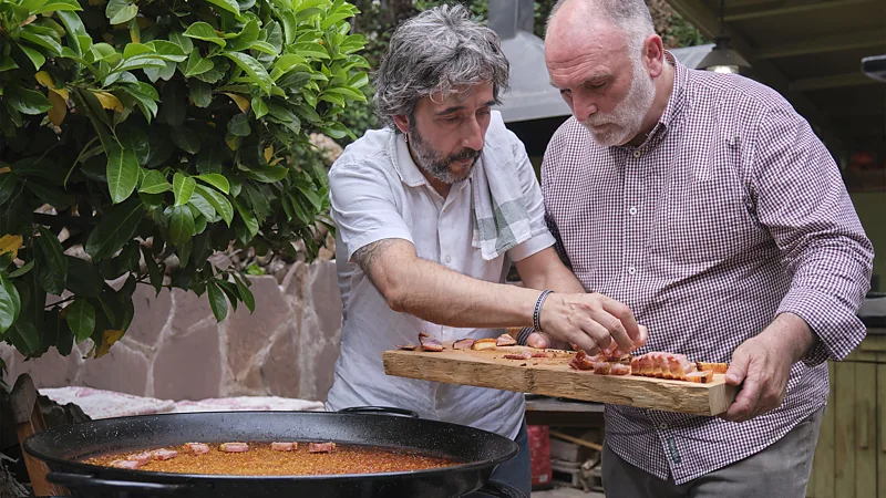 Chef José Andrés teaches you how to enjoy tapas like a Spaniard