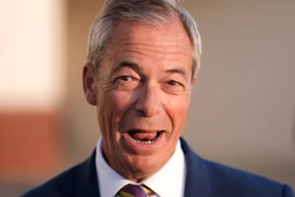 Farage says £5m gift a reward for Brexit campaigning