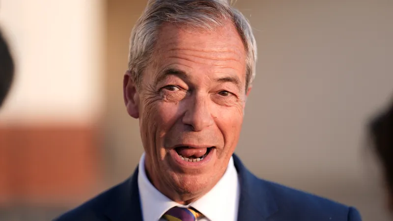 Farage says £5m gift a reward for Brexit campaigning