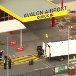 Laser hair removal device triggers bomb scare at Melbourne Avalon Airport Airport shut down after suspicious luggage found Avalon Airport near Melbourne was partially closed for several hours on Thursday morning after security staff flagged a suspicious item during routine screening. The airport sits about 50 km southwest of Melbourne and mainly handles domestic flights. The alert led to delays and a short shutdown of parts of the terminal. International services were not affected. Bomb squad called in after screening alert Security officers detected an unusual package during baggage screening just before 06:00 local time. They immediately alerted Victoria Police, who sent in the bomb response unit as a precaution. The item appeared suspicious on X ray, especially because it included a laser hair removal device and a hot chocolate container. Device confirmed safe after investigation After a full inspection, police confirmed the package was harmless. It contained only a cosmetic laser hair removal device and packaging for hot chocolate. The passenger who owned the bag was briefly detained but later released without any charges. Passenger cooperation slowed response Victoria Police Acting Inspector Nick Uebergang said the incident took longer to resolve because the passenger was not fully cooperative at the start. He said early cooperation could have reduced delays and helped clear the situation faster. Airport response and passenger disruption An airport spokesperson said the response showed strong security screening and quick precautionary action. They added that safety checks were carried out immediately to protect passengers and staff. Travellers described confusion inside the terminal as the airport went into lockdown. Some passengers were told to wait in the car park with limited facilities while the situation unfolded. One traveller said there was little information at first, but the presence of multiple police vehicles made it clear something serious was happening. Budget airline Jetstar operates most services from Avalon Airport. Two domestic flights were cancelled, and several others faced delays before normal operations resumed roughly four hours later.