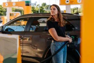 Petrol hits highest price since start of Iran war