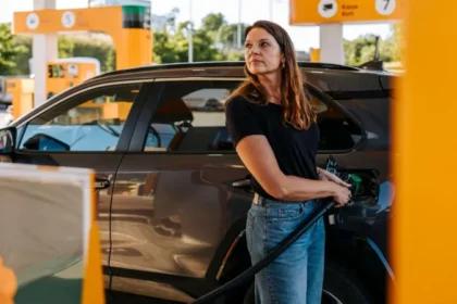 Petrol hits highest price since start of Iran war