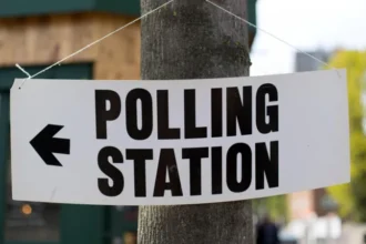 Final Campaign Push as UK Local Elections Approach Last Day of Campaigning Across Britain Political parties across England, Scotland, and Wales are making their final appeal to voters ahead of a major election day. Campaigning has now entered its final stretch as candidates work to secure support before polling stations open. Voting Day and Key Details People will cast their votes on Thursday 7 May. Polling stations will be open from 7am to 10pm. Counting will begin soon after voting ends, with most results expected on Friday and continuing into the weekend. These elections are the largest public test of political opinion since the general election in 2024. They cover local councils in England as well as national leadership contests in Scotland and Wales. What Is at Stake for Voters The election outcome will decide who manages essential public services. These include schools, transport systems, waste collection, and social care. Beyond local services, the results are also seen as a measure of public satisfaction with the current Labour government and Prime Minister Sir Keir Starmer. Political pressure has increased in recent months, and attention is now on how voters respond. Scotland: Competition for Government Control In Scotland, the Scottish National Party is aiming to secure another term in government. It is seeking its fifth consecutive win in devolved elections. At the same time, Labour and Reform UK are trying to reduce its dominance and gain stronger support. Wales: A Shifting Political Landscape Wales is seeing a competitive race for political leadership. Reform UK and Plaid Cymru are both aiming to become the largest party in the Senedd. Labour, which has governed since devolution began in 1999, is facing its strongest challenge in years. England: Pressure on Local Councils In England, Labour currently leads many councils that are now up for election. The party could lose ground to Reform UK and Green Party candidates. Local issues and national sentiment are both expected to influence voter choices. Growing Fragmentation in Voter Support Opinion surveys suggest that voter support is becoming more divided across multiple parties. This reflects a broader change in British politics, where traditional voting patterns are weakening and smaller parties are gaining influence. Political Uncertainty Ahead There is growing discussion about possible leadership pressure within Labour if results fall sharply below expectations. While no formal challenge has been confirmed, poor outcomes could increase internal tensions.