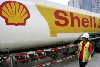 Shell reports higher quarterly profits as the Iran conflict drives oil prices higher and creates major disruption in global energy markets.