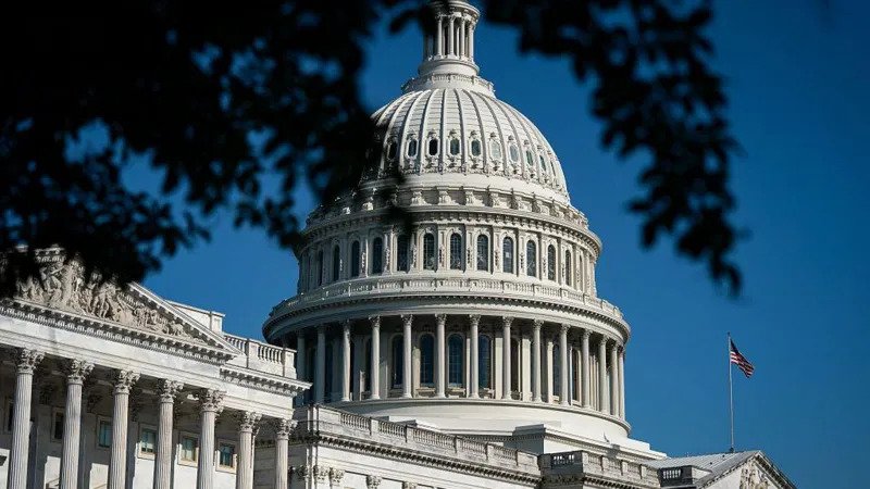 Stupid on stilts - Trumps investigation compensation fund draws ire of Republicans